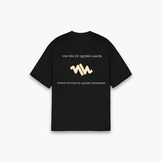 Camiseta Oversized UM DIA Preta